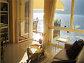 Privater und direkter Seezugang mit phantastischem Blick. Ascona, Brissago mit den Inseln und italienischen Grenzdrfern bilden das unvergessliche Panorama bei Tag und bei Nacht